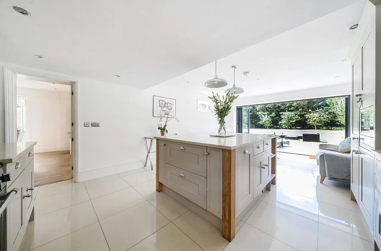 Distinguished Four Bedroom Period Residence, Ryarsh, photo 6