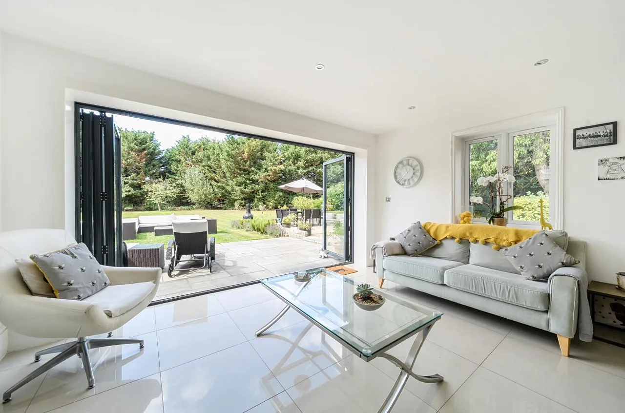 Distinguished Four Bedroom Period Residence, Ryarsh, photo 7
