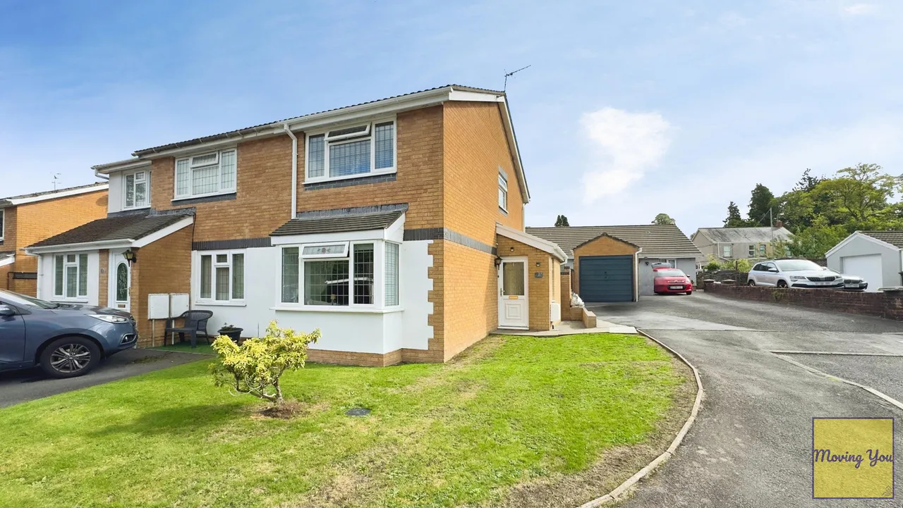 2 bed house for sale — Waun Gron, Rhydyfro, Pontardawe, SA8 4LW