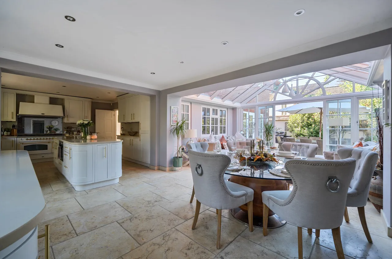 Upper Chobham Road, Camberley, GU15, photo 4