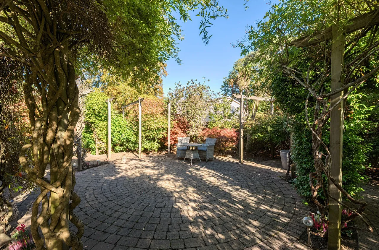 Upper Chobham Road, Camberley, GU15, photo 30