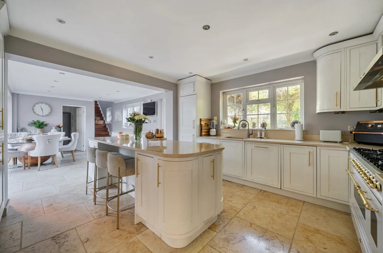 Upper Chobham Road, Camberley, GU15, photo 8