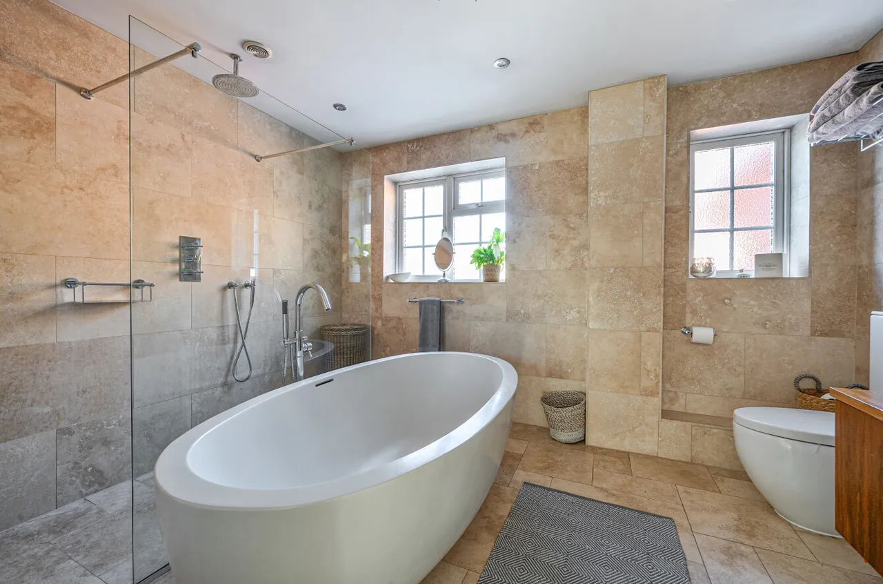 Upper Chobham Road, Camberley, GU15, photo 24