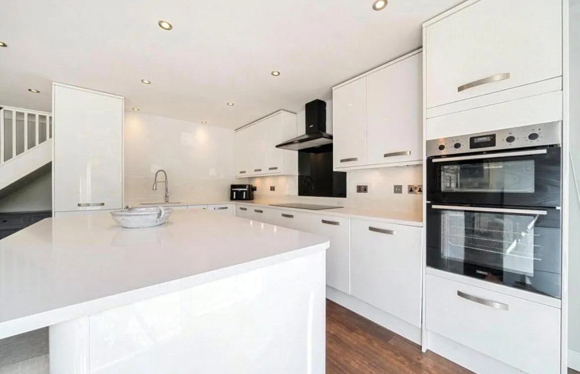 Upper Chobham Road, Camberley, GU15, photo 28