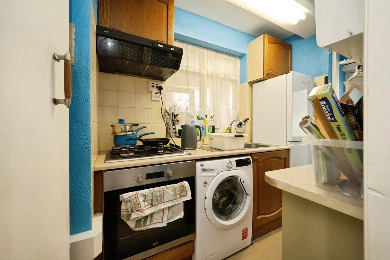 Honey Hill Gardens, Bedford, Bedfordshire, MK40, photo 12