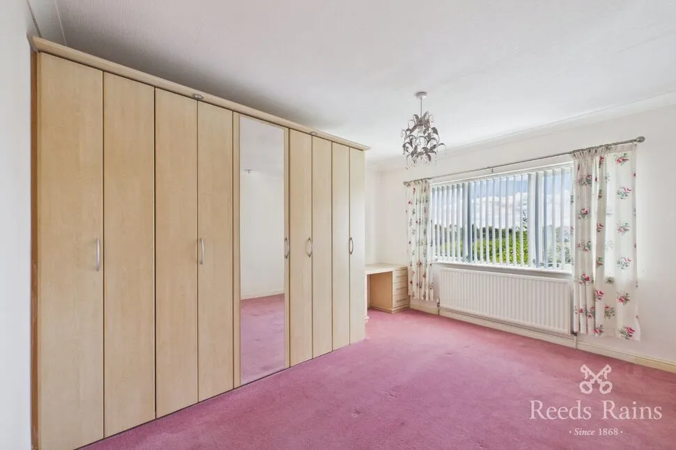 Bradford Road, East Ardsley, WF3, photo 5