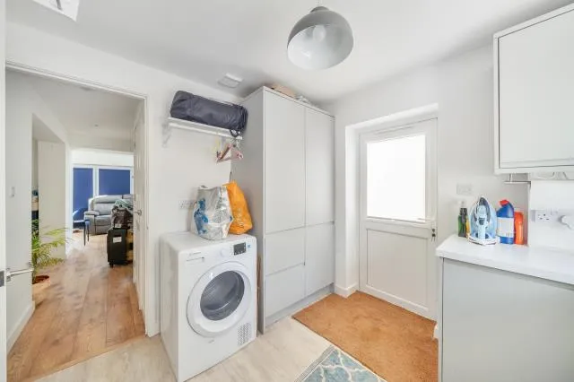 Edinburgh Close, Banbury, OX16, photo 8