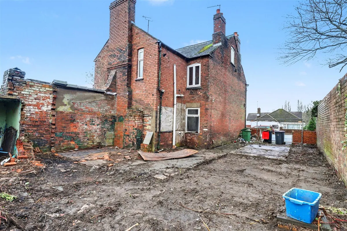 Slaney Street, Telford, TF2, photo 6