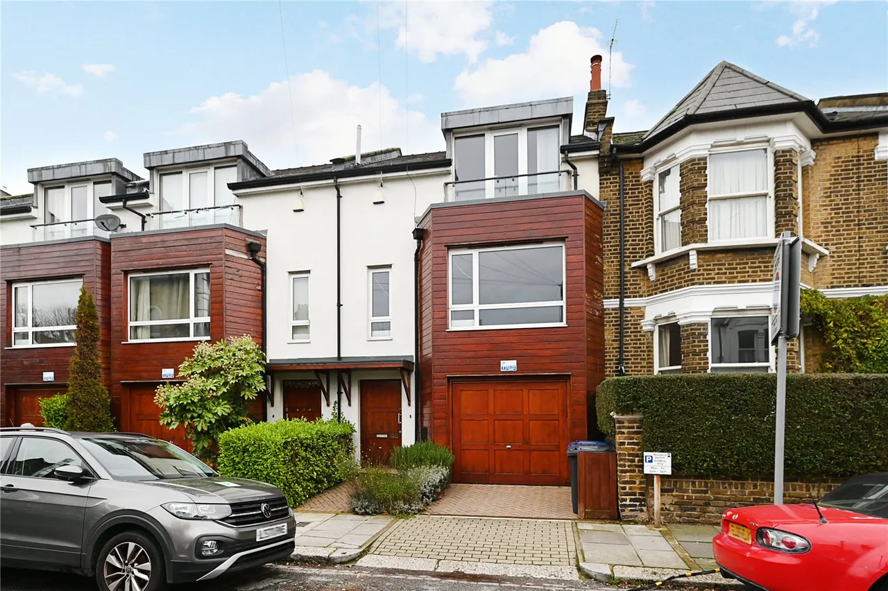 Lincoln Road, East Finchley, N2, photo 12