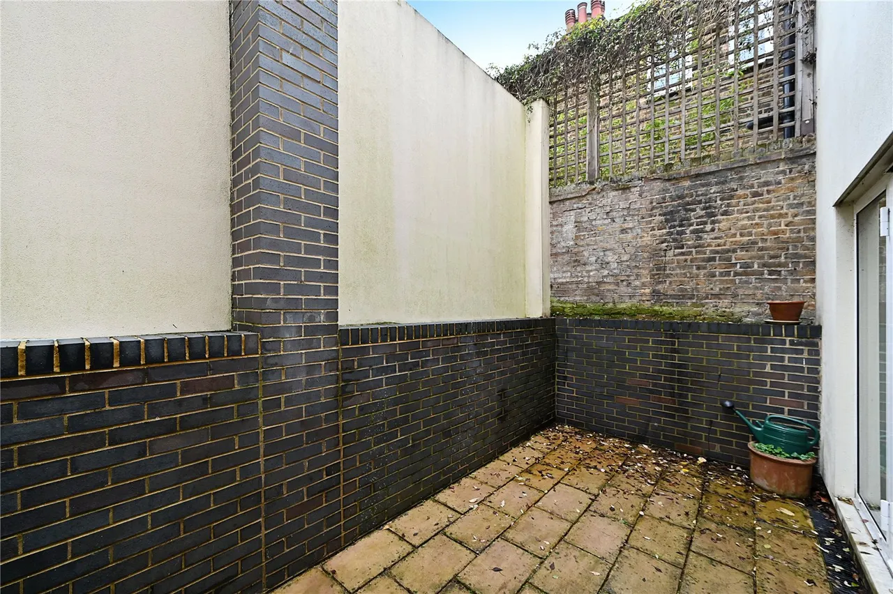 Lincoln Road, East Finchley, N2, photo 11