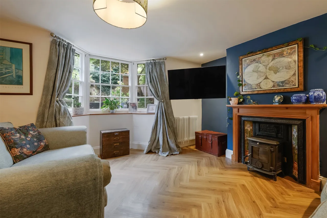 Parsonage Lane, Westcott, RH4, photo 2