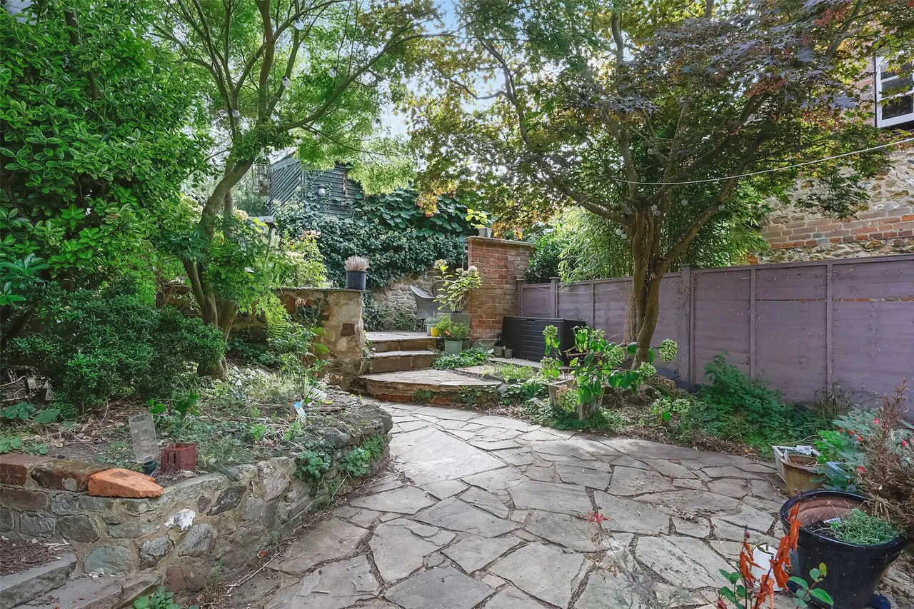 Parsonage Lane, Westcott, RH4, photo 6