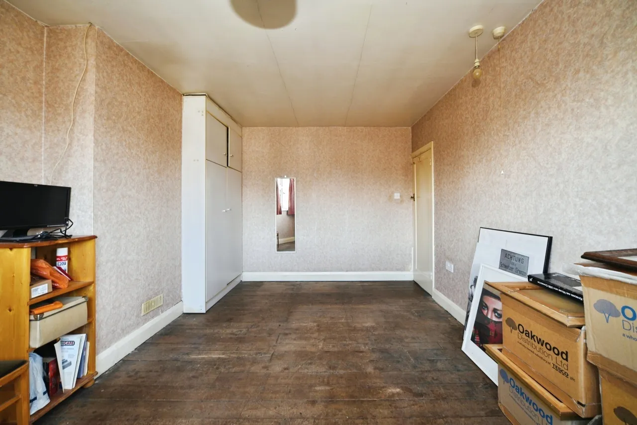 Lorne Gardens, London, E11, photo 8