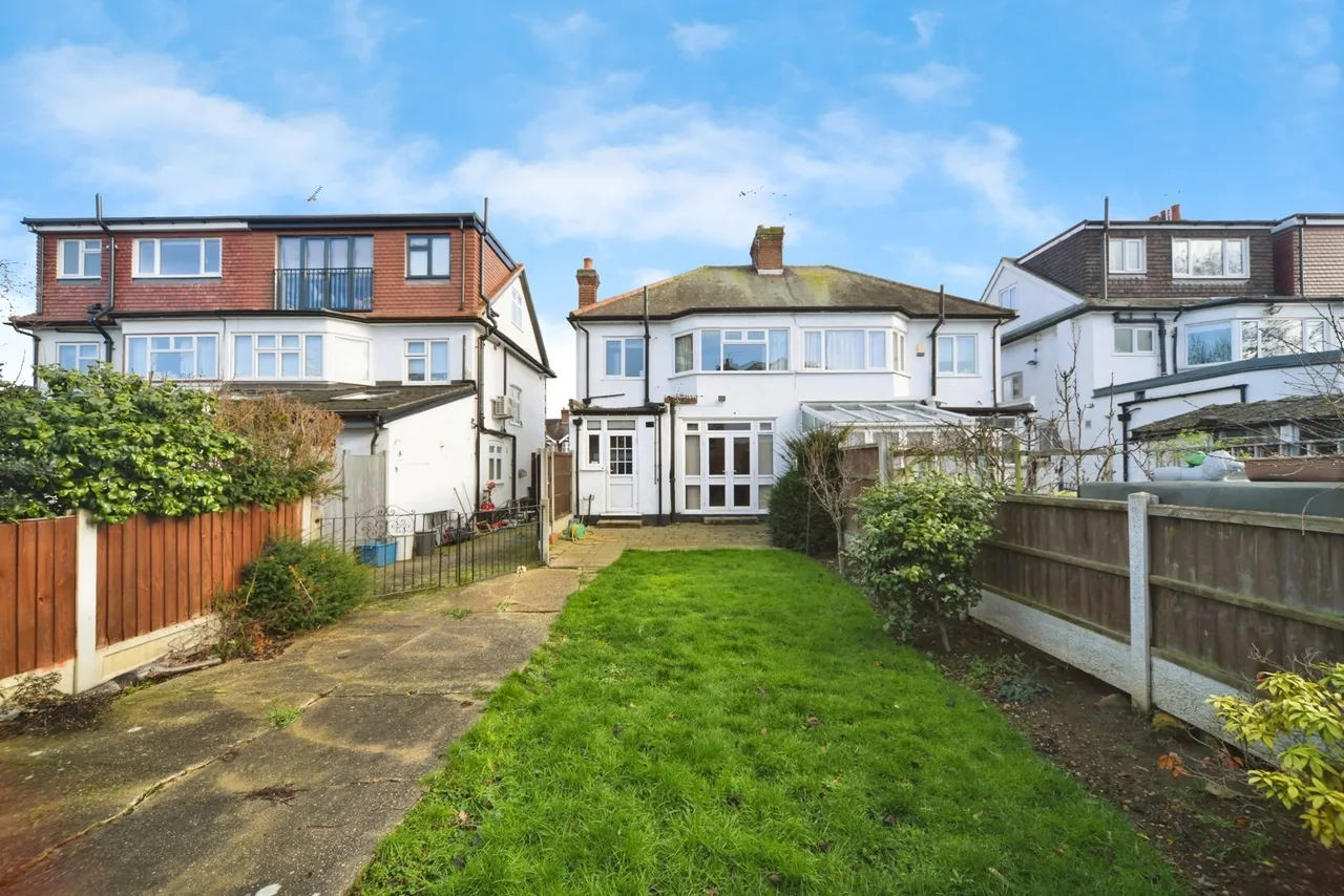 Lorne Gardens, London, E11, photo 16