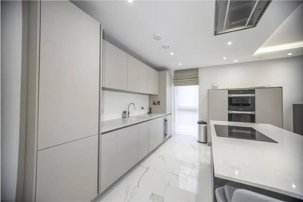 Watford Road, Radlett, Hertfordshire, WD7 8LD, photo 9