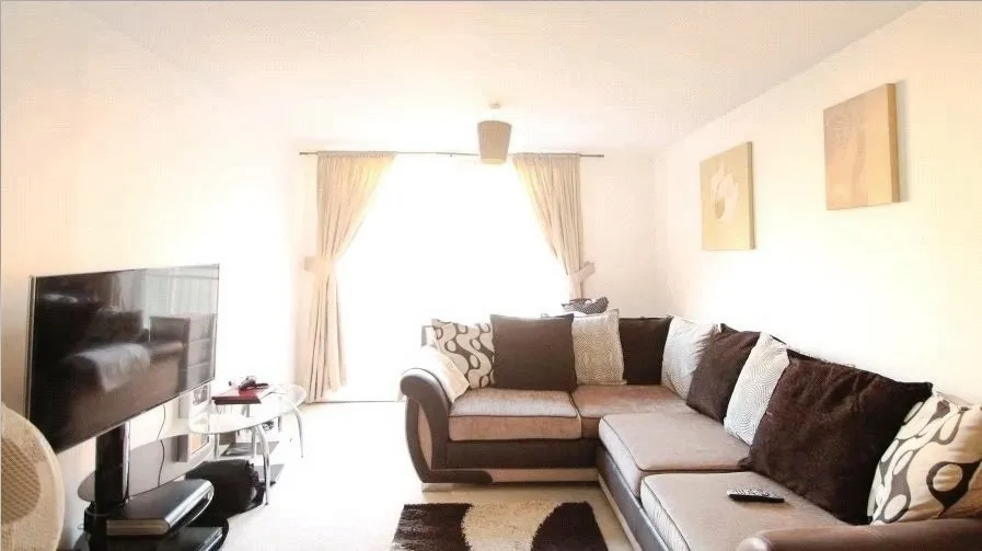 Wooldridge Close, Feltham, TW14, photo 3