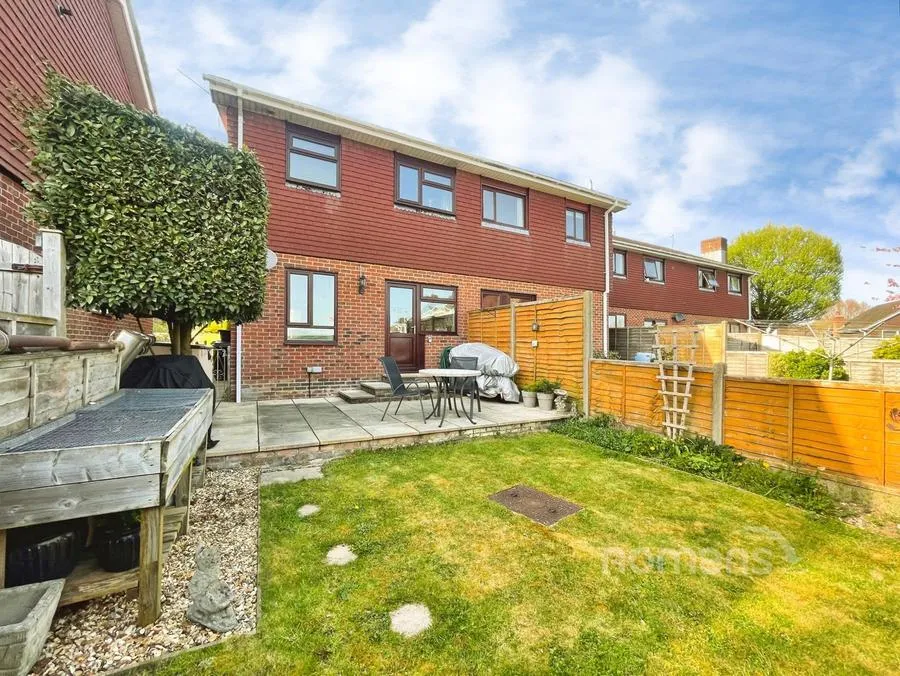3 bed house for sale, Cedar Close, Kings Worthy, SO23