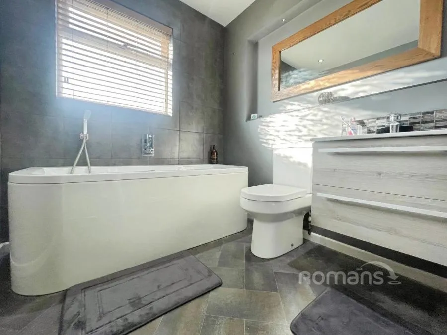 Cedar Close, Kings Worthy, SO23, photo 8