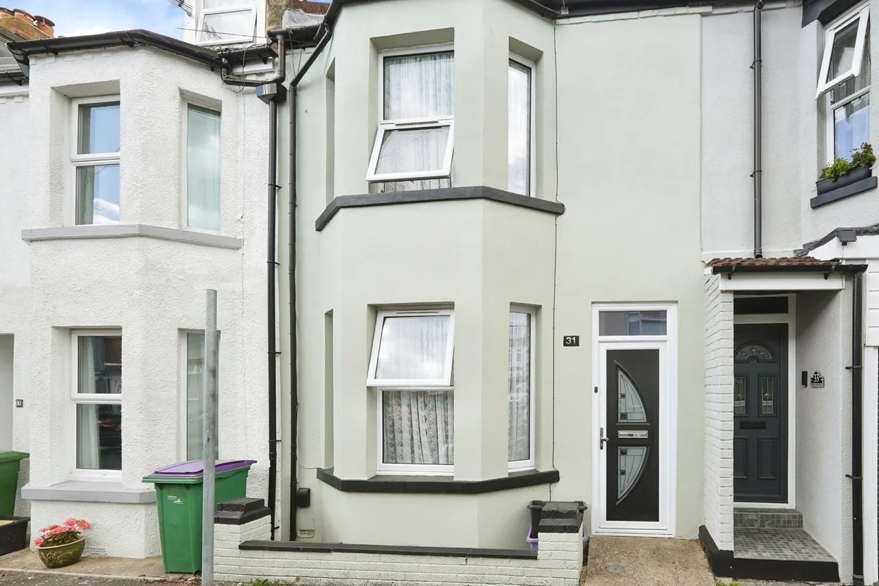 Fernbank Crescent, Folkestone, Kent, CT19, photo 14