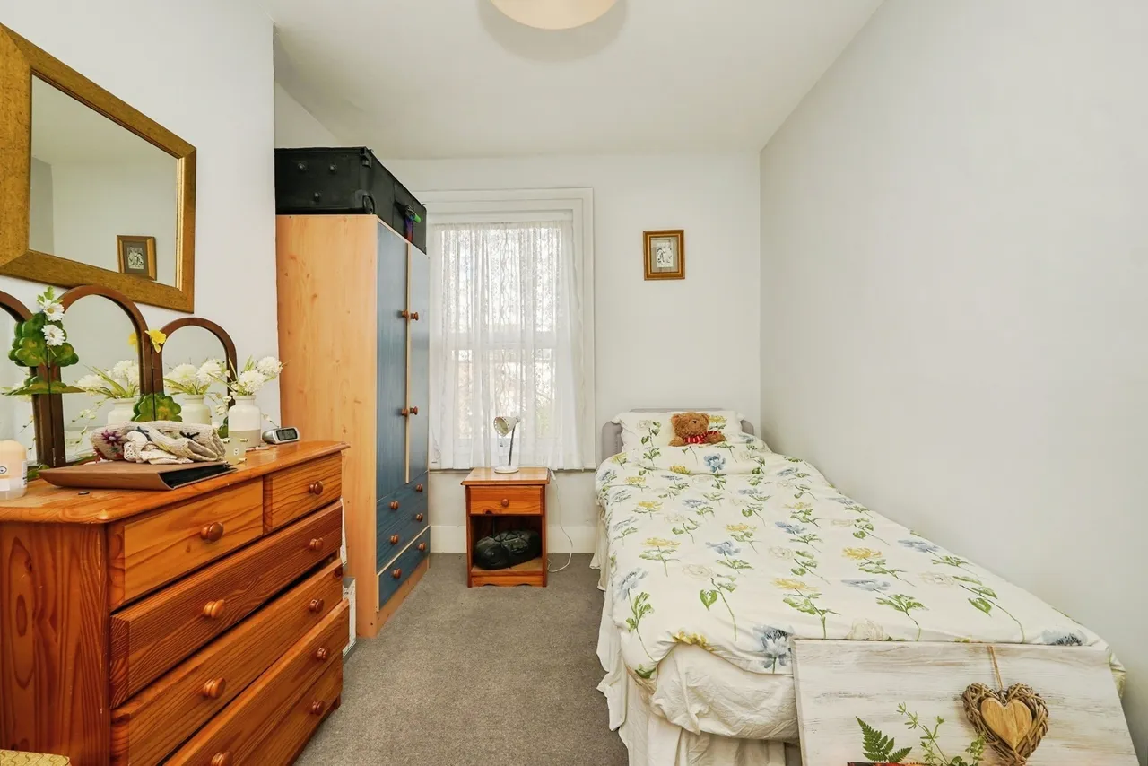 Fernbank Crescent, Folkestone, Kent, CT19, photo 9