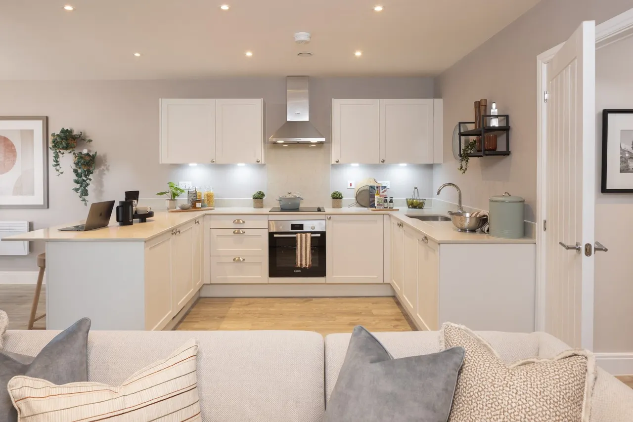 Buttercup Road, Winchester, SO22, photo 3