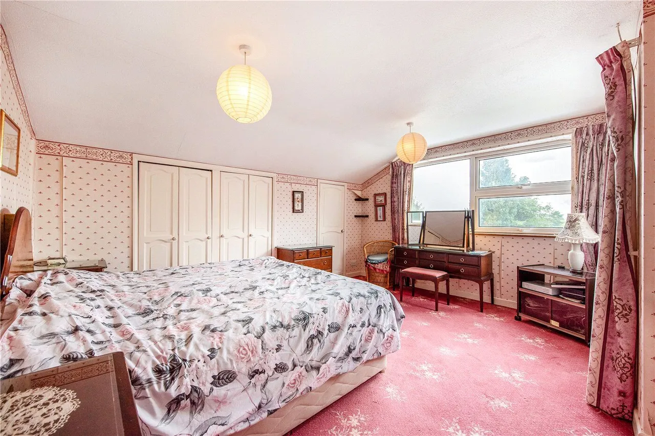 Downs Road, South Wonston, SO21, photo 13