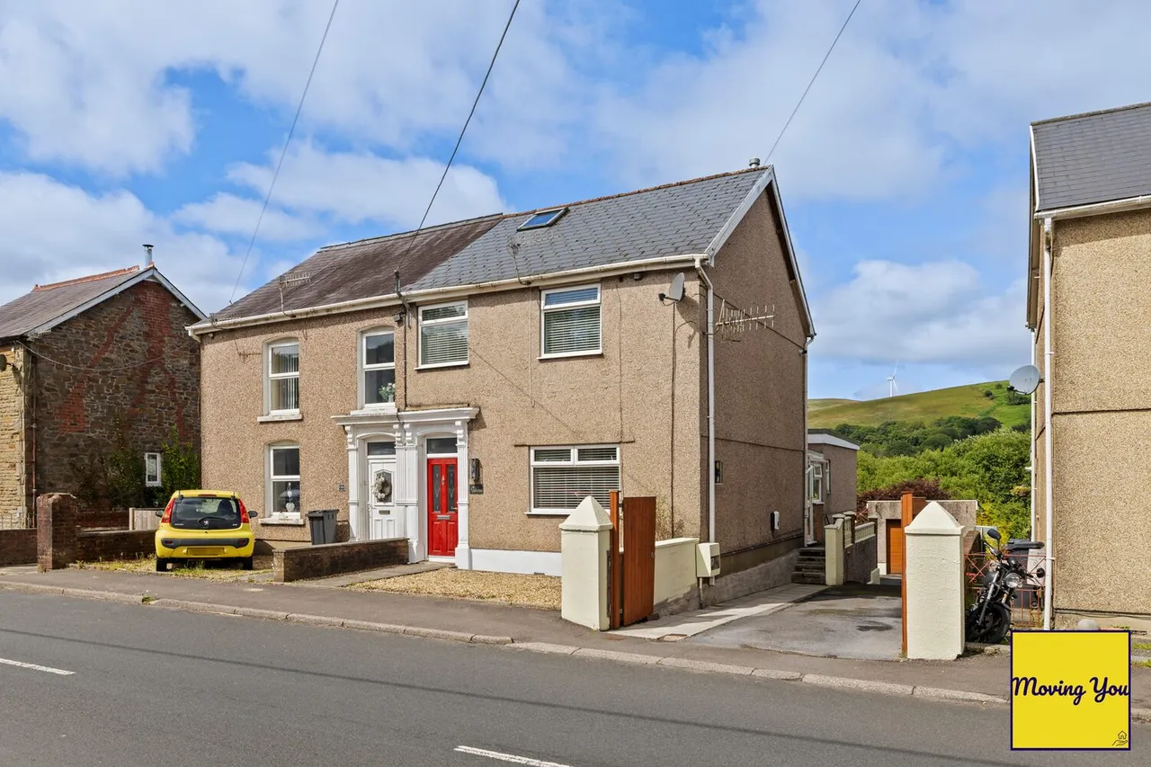 3 bed house for sale — Heol Y Gors, Cwmgors, SA18 1RF