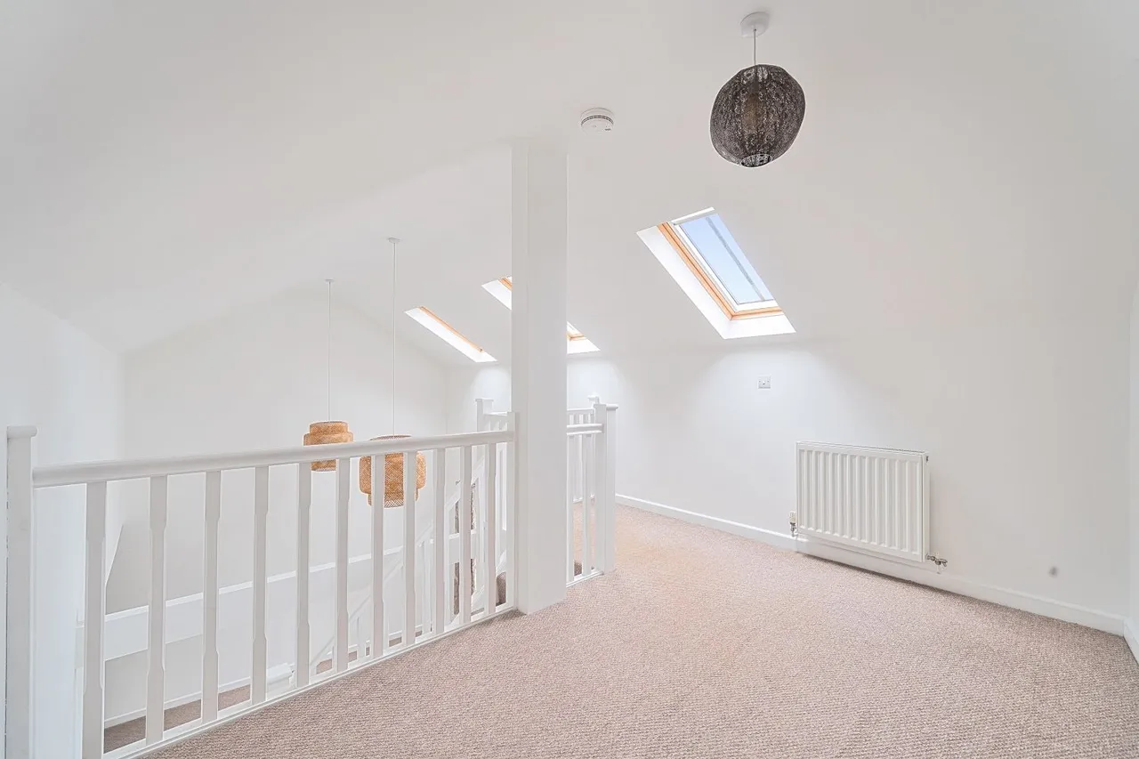Hollowtree Court, Barnstaple, EX32, photo 7