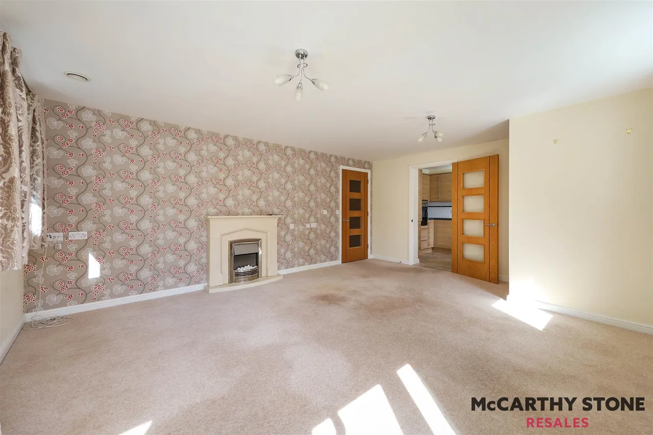 Foxes Road, Newport, PO30, photo 19