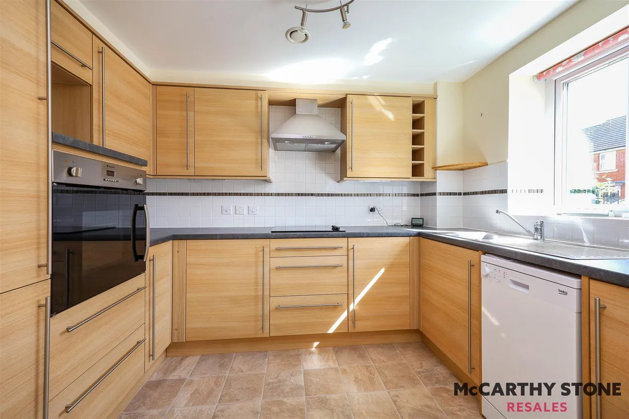 Foxes Road, Newport, PO30, photo 4
