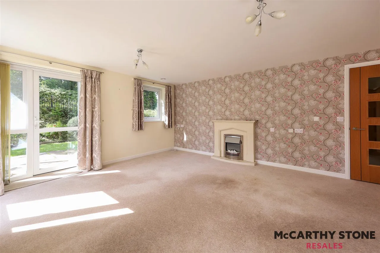Foxes Road, Newport, PO30, photo 2