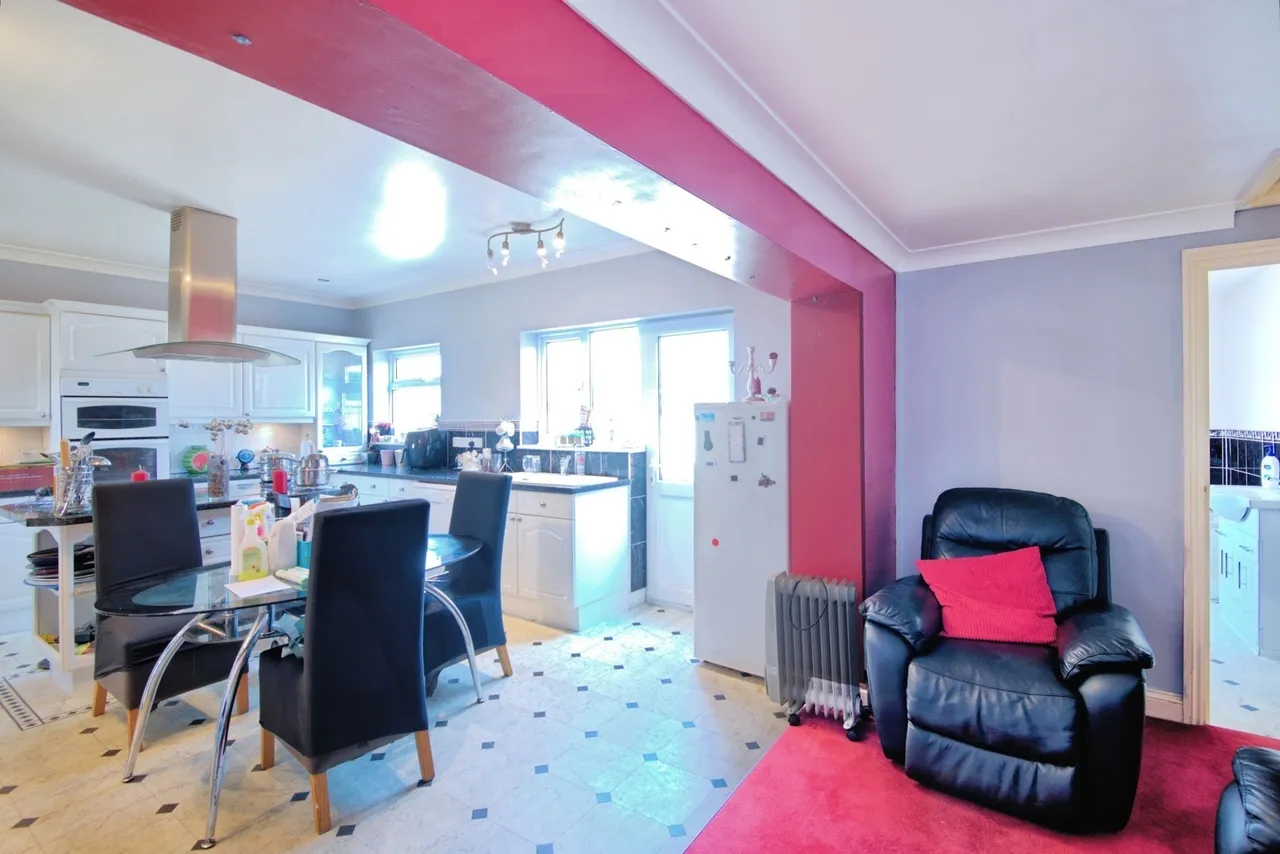 Richmond Avenue, Shoeburyness, Southend-on-Sea, Essex, SS3, photo 11