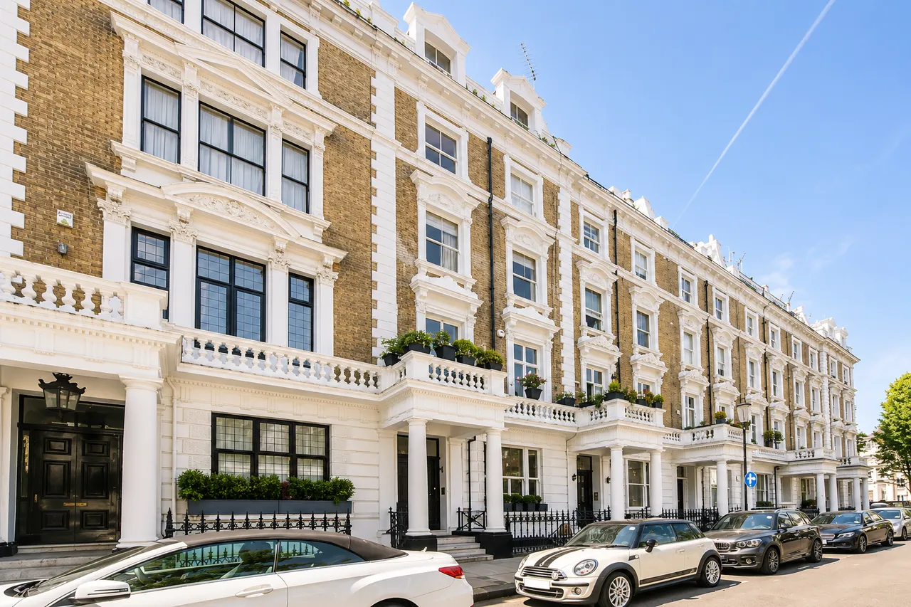 2 bed flat for sale, Linden Gardens, W2