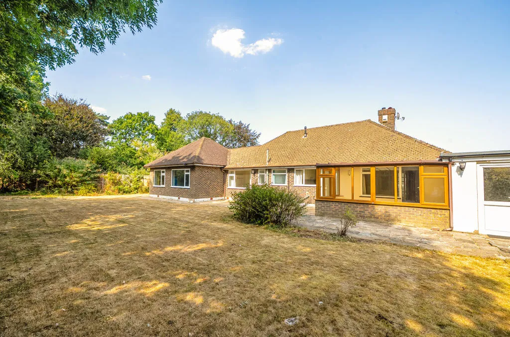 Chertsey Close, Kenley CR8 5LN, photo 7
