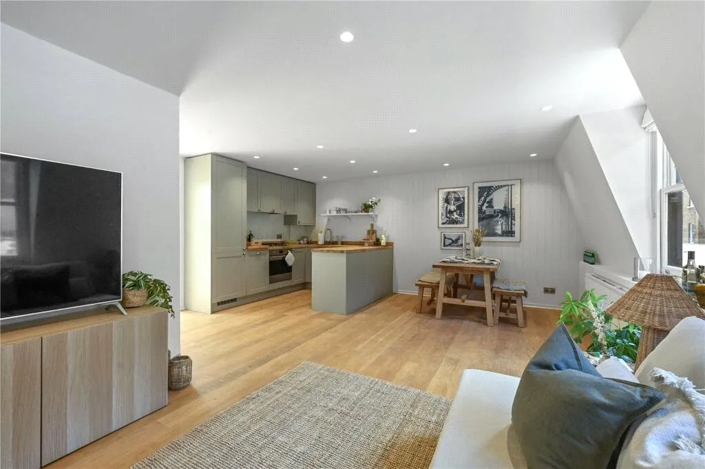 2 bed house to rent — Bingham Place, London, W1U 5AX