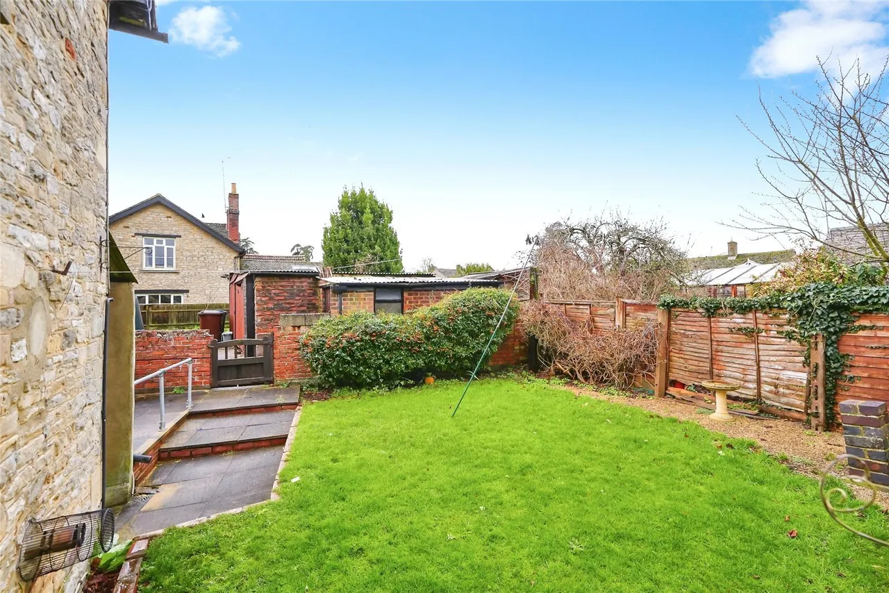 School Lane, Middleton Stoney, Bicester, Oxfordshire, OX25, photo 23