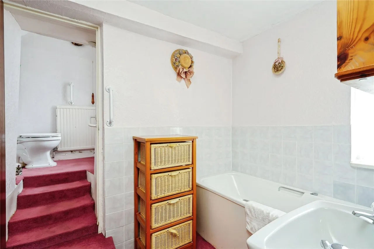 School Lane, Middleton Stoney, Bicester, Oxfordshire, OX25, photo 20