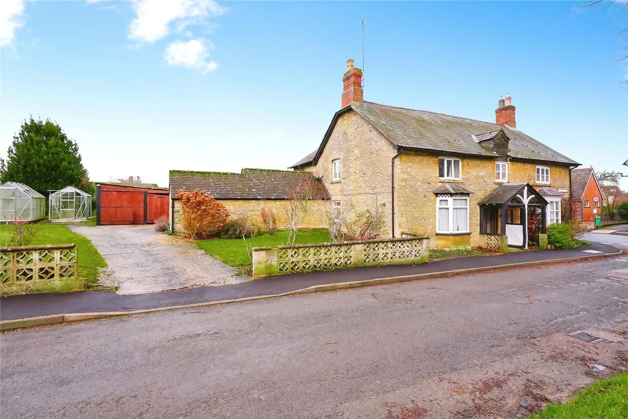 3 bed house for sale — School Lane, Middleton Stoney, Bicester, Oxfordshire, OX25