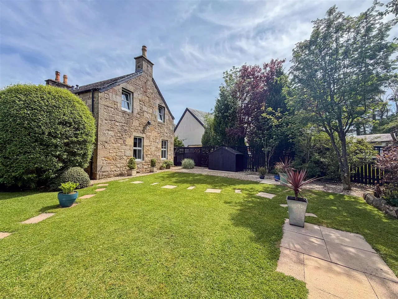 Farm House Lane, Lanark, ML11, photo 53