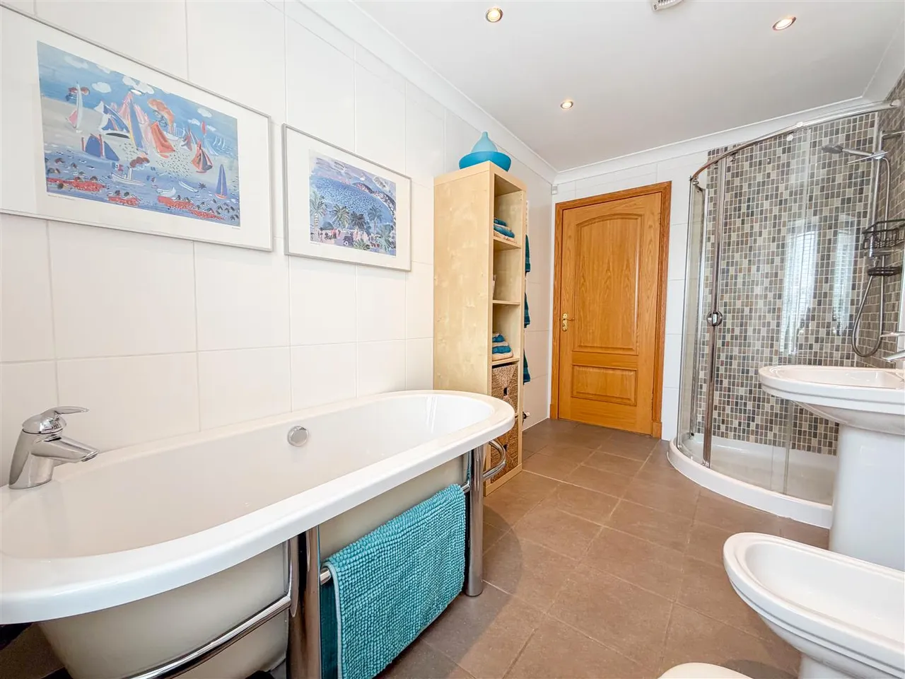 Farm House Lane, Lanark, ML11, photo 32