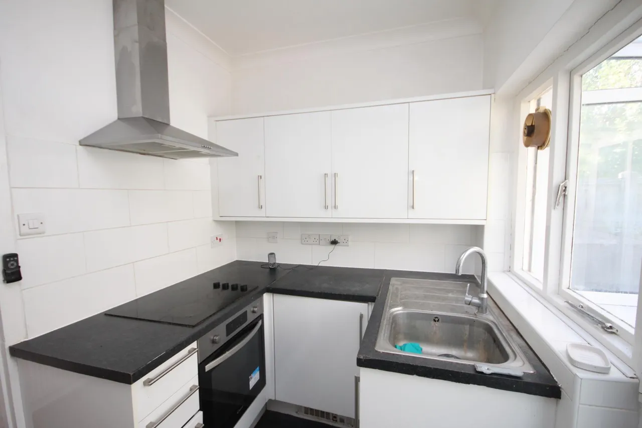Humberstone Close, Challney, LU4, photo 2