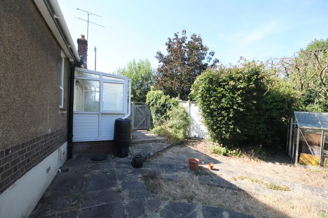 Humberstone Close, Challney, LU4, photo 15