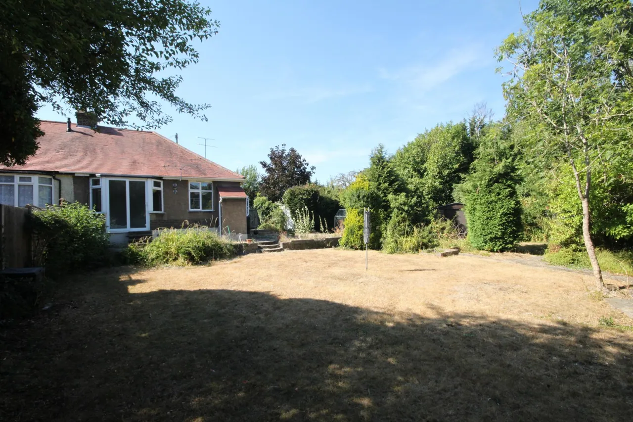 Humberstone Close, Challney, LU4, photo 17