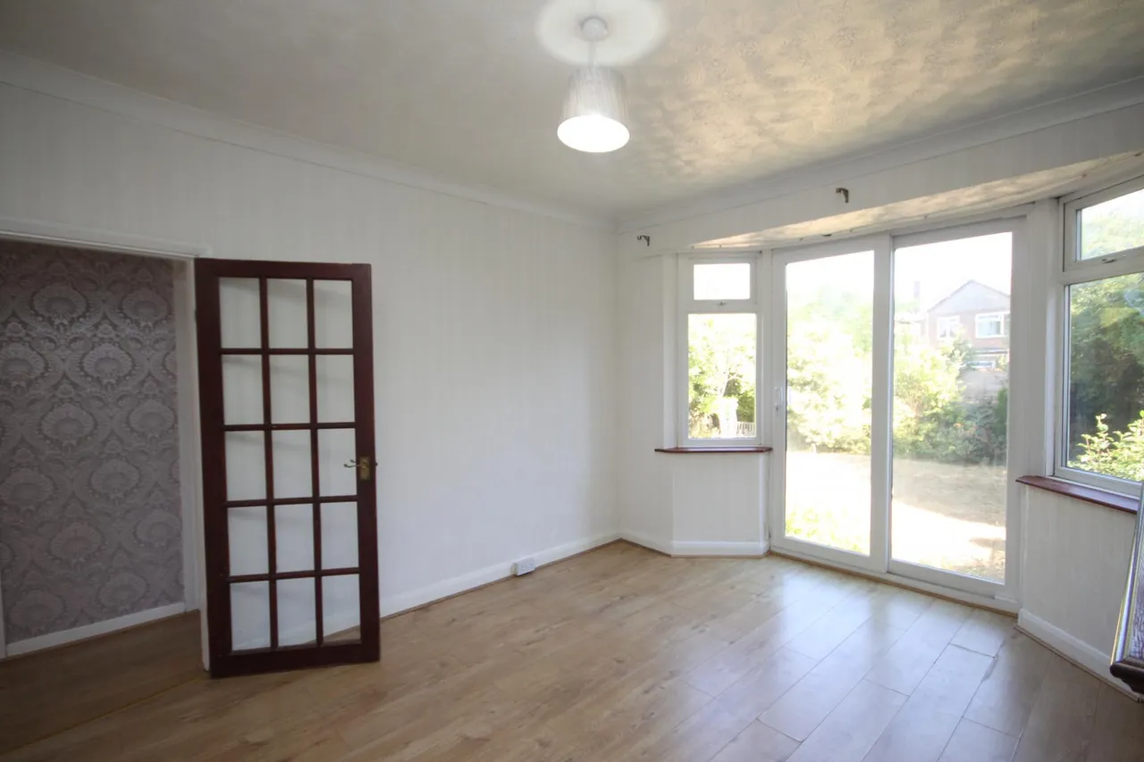 Humberstone Close, Challney, LU4, photo 5
