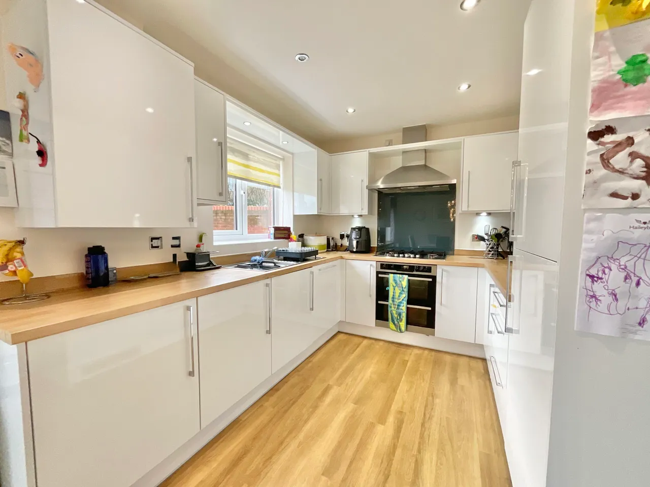 Williams Drive, Shavington, CW2, photo 5