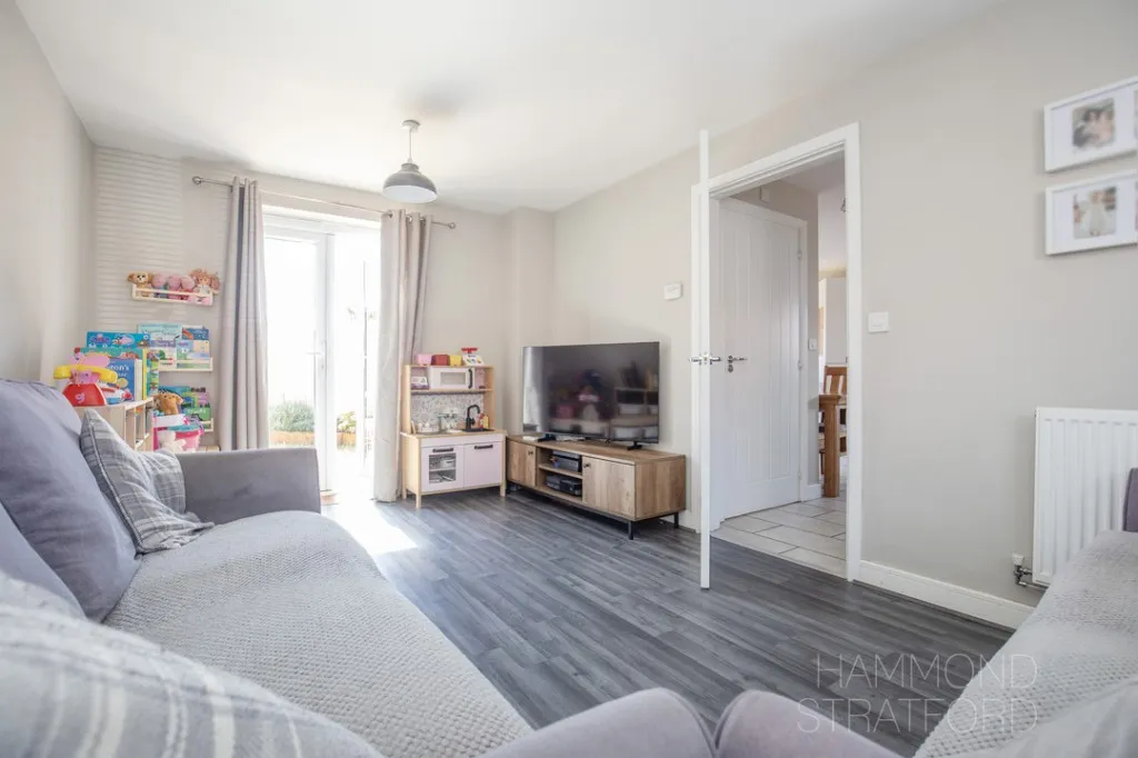 Finch Road, Attleborough, photo 7