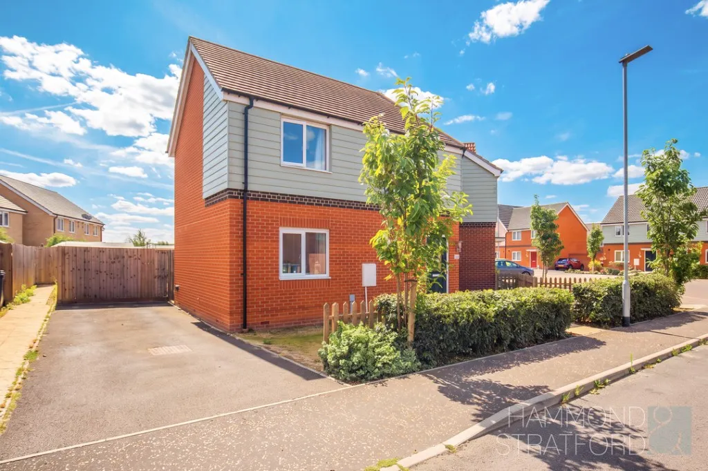 Finch Road, Attleborough, photo 5