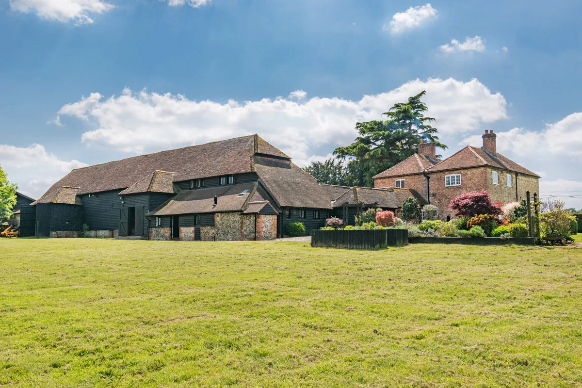 Ripley Road, East Clandon Guildford, GU4, photo 2