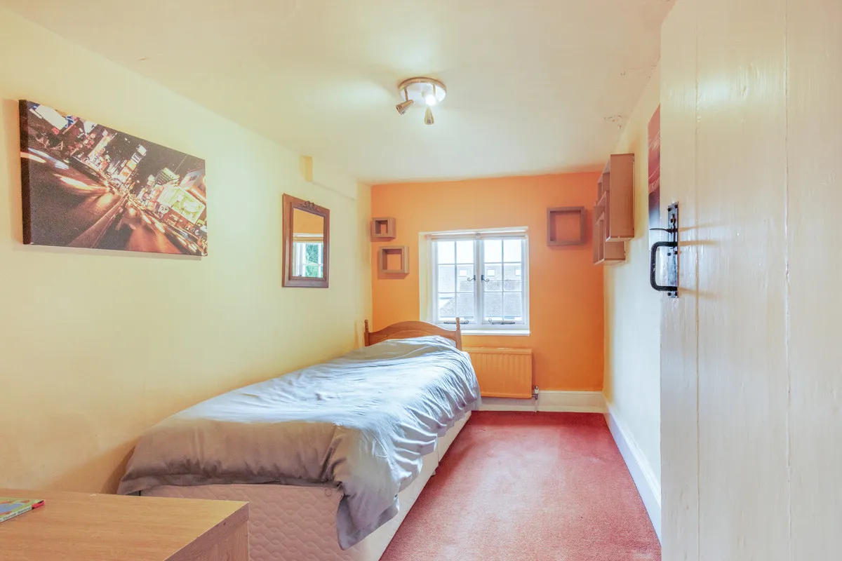 Ripley Road, East Clandon Guildford, GU4, photo 17