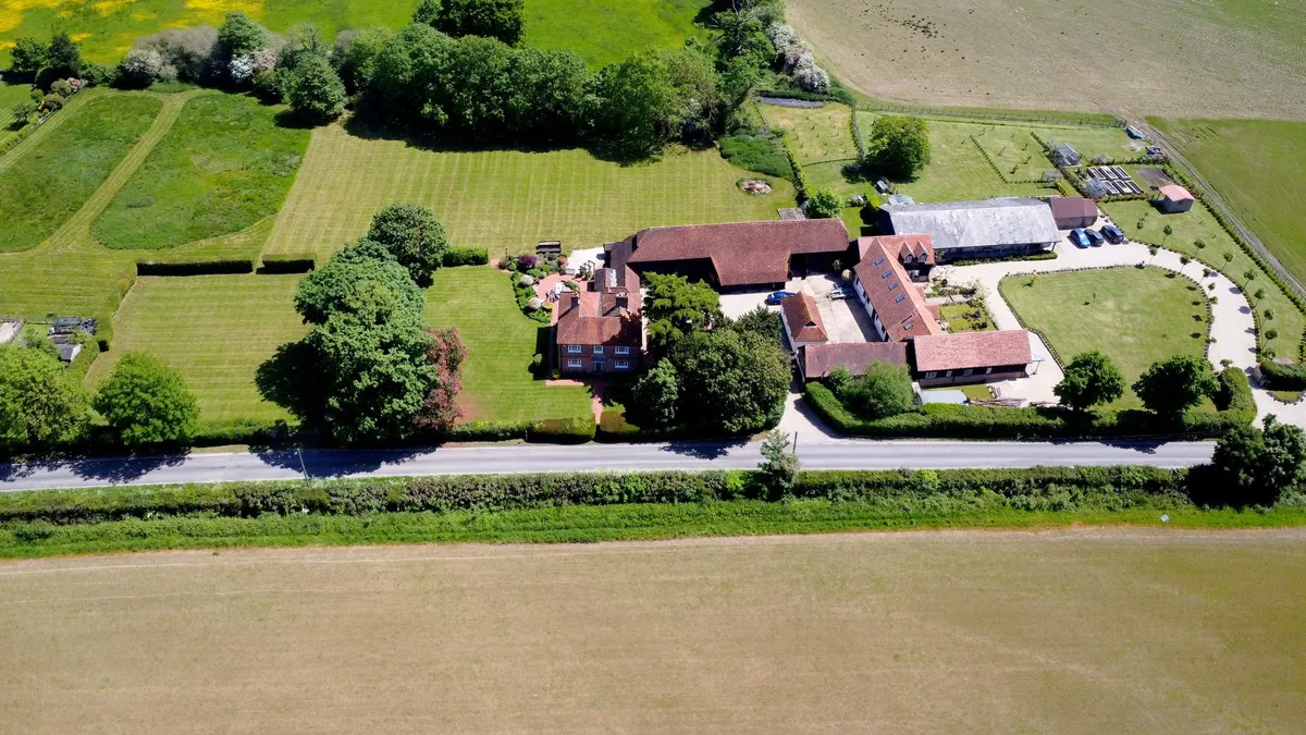 5 bed house for sale, Ripley Road, East Clandon Guildford, GU4